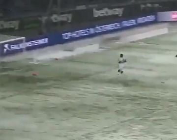 Nunca visto: una tormenta de nieve evitó un gol en el fútbol alemán