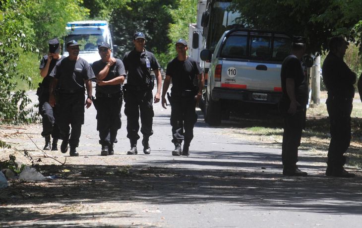 Encuentran el cuerpo de un hombre atado y quemado en el Parque Pereyra Iraola
