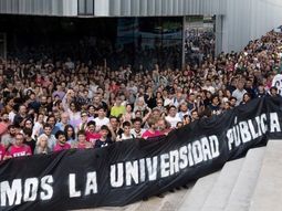 a dias de un nuevo paro universitario, la ucr convoco a discutir el financiamiento en diputados