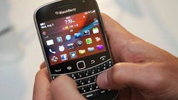 El BlackBerry se puede adquirir importado o mediante reventa. El BlackBerry se puede adquirir importado o mediante reventa.