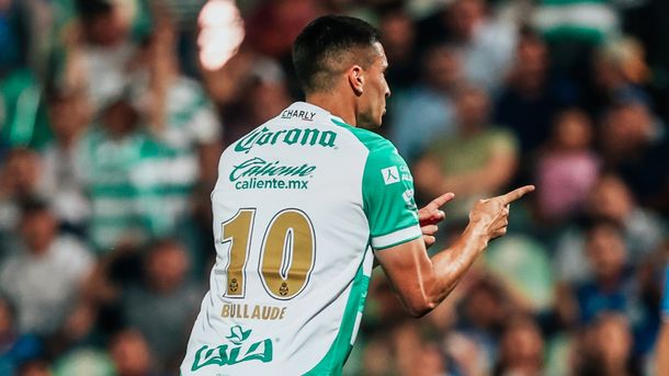 De la sombra en Boca al estrellato en México: Riquelme lo trajo de Europa y ahora recuperó su nivel