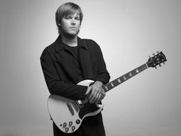 benjamin amadeo lanzo mil disparos, anuncio gira 2026 y confirmo show en el gran rex benjamin amadeo lanzo mil disparos, anuncio gira 2026 y confirmo show en el gran rex