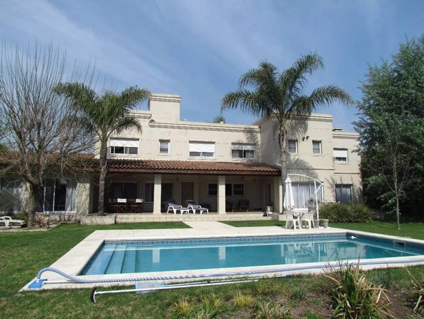 Aún se desconoce el tiempo que el menor estuvo sumergido en el agua