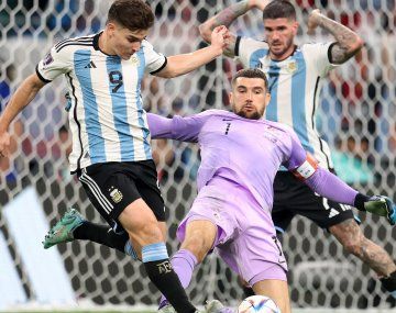 Por qué el ex arquero de Patronato se adjudicó el gol de Julián Álvarez