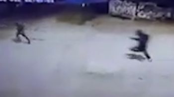 salvaje robo en mar del plata: amenazaron a un jubilado y se llevaron mas de $100 millones salvaje robo en mar del plata: amenazaron a un jubilado y se llevaron mas de $100 millones