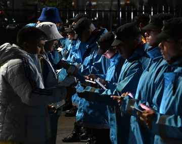 Público de ambos clubes en CABA: el operativo para Argentinos-Excursionistas