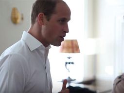 pura actitud: el principe william poso para una revista de la comunidad lgbt pura actitud: el principe william poso para una revista de la comunidad lgbt