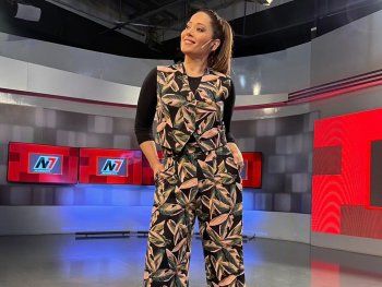 Una conocida conductora se emocionó al anunciar en vivo que será mamá