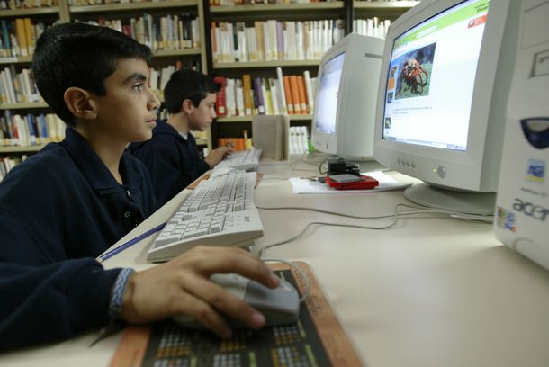 Por el avance de Internet, 2 de cada 10 chicos ya no miran televisión