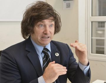 Milei le respondió a Carrió y respladó a Mauricio Macri