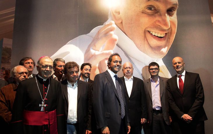 Scioli inauguró la muestra Francisco, un argentino univesal