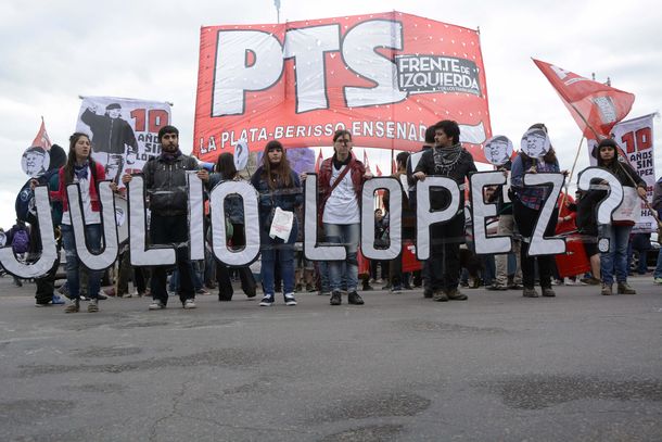 Masiva movilización en reclamo de justicia a 10 años de la desaparición de Julio López