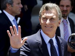 macri anunciara este jueves cambios en ganancias: no lo haria por ley macri anunciara este jueves cambios en ganancias: no lo haria por ley