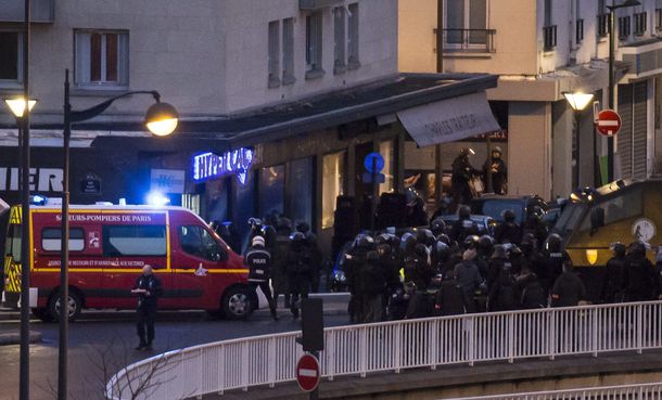 Francia: declaran cuatro sospechosos de complicidad con el autor de la toma de rehenes