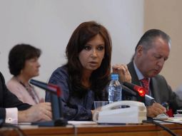 Cristina_suiza_telam