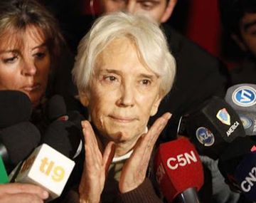 La abuela de Ángeles dijo que ella contiene a la familia