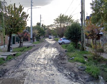 Mataron de un tiro en la nuca a un chofer de una app y arrojaron su cuerpo desde un auto