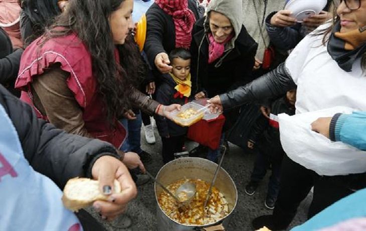 Barrios de Pie protesta hoy con 100 ollas populares en la Capital Federal