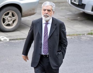 Cristóbal López destacó el trabajo de Julio De Vido y lamentó que lo sigan olvidando