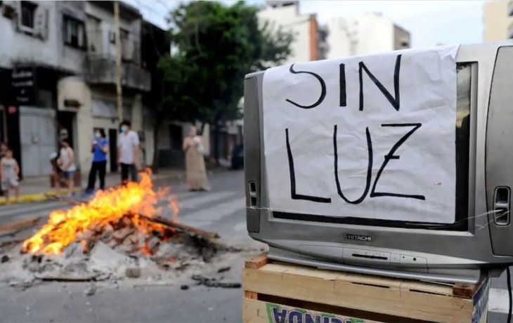 Más de 60 mil usuarios de Edesur sin luz en AMBA