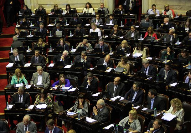 Diputados dio media sanción al proyecto para estatizar los trenes
