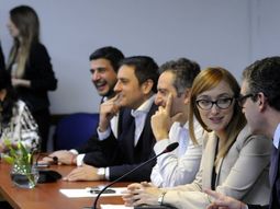 la salud y edad de fayt, eje de una larga disputa entre el oficialismo y la oposicion la salud y edad de fayt, eje de una larga disputa entre el oficialismo y la oposicion