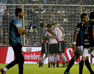 River le ganó a Atlético Tucumán y le mete presión a Boca