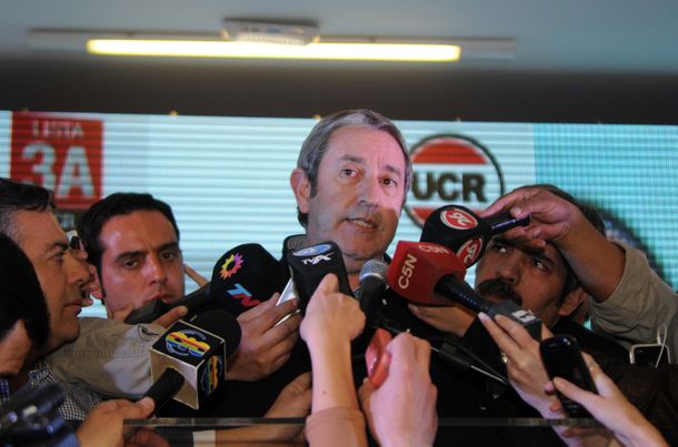 Cobos: Con Massa, Macri pasó a ser peronismo de centro