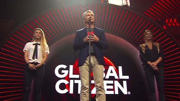 Macri se lamentó por no poder bailar con Shakira y sorprendió con su inglés