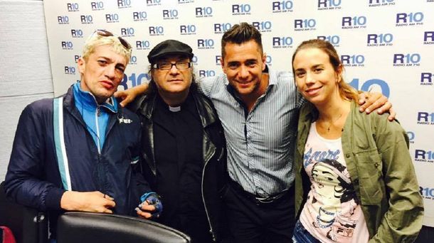 Reapareció Pity Álvarez y cantó en Radio 10