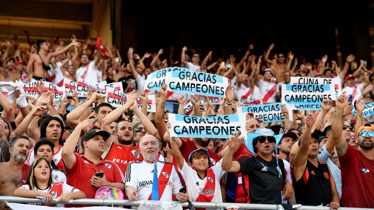 Con polémica al final y dos penales, River le ganó a Argentinos
