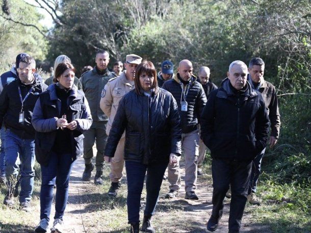 Corrientes: la ministra de Seguridad, Patricia Bullrich, recorre el sitio en el cual Loan Danilo Peña fue visto por última vez 