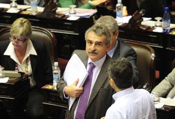 El oficialismo busca dar media sanción al Presupuesto 2013