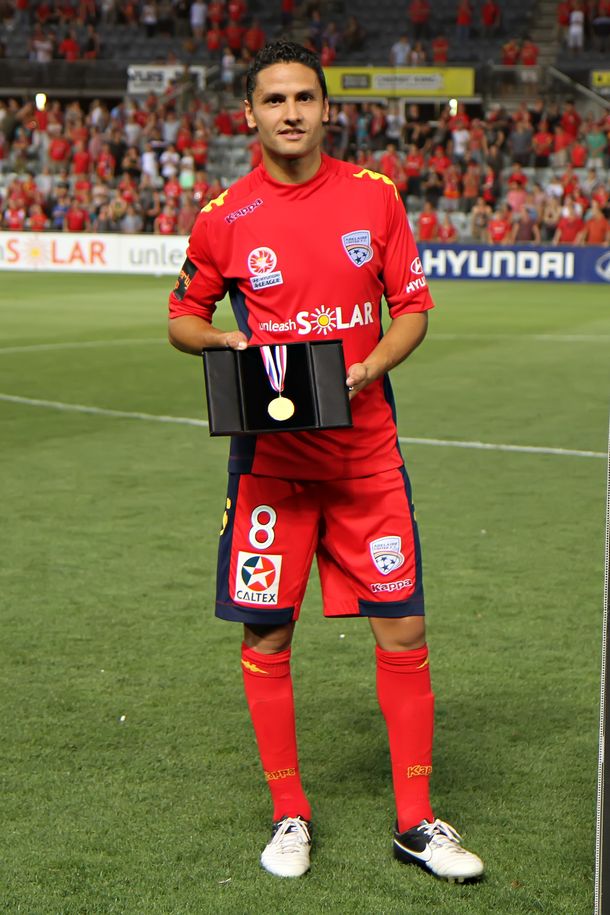 Delincuentes asaltaron a familiares del futbolista Marcelo Carrusca y tomaron cocaína enfrente de ellos