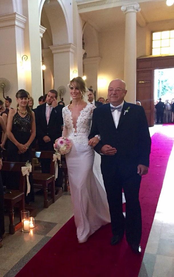 Así fue el casamiento por Iglesia de Chechu Bonelli y Darío Cvitanich