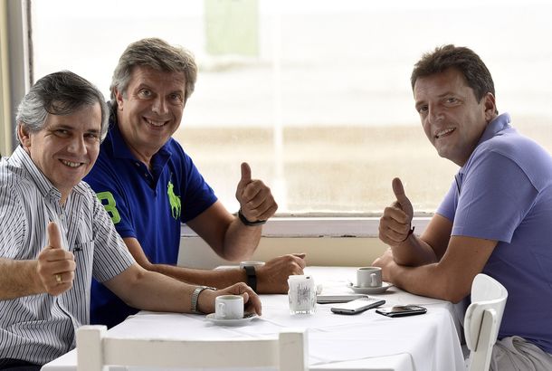 Un ex comisario y un abogado mediatico a las filas massistas