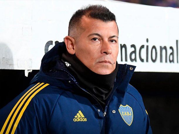 Los hinchas de Boca están furiosos con Almirón y los referentes