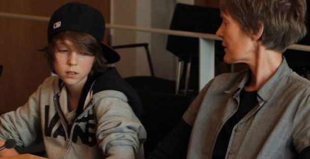 Puede perder la custodia de su hijo por darle alimentos crudos