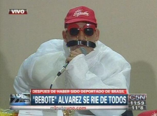 Papelón de Bebote: se disfrazó y dijo que va a volver al Mundial para traer la Copa