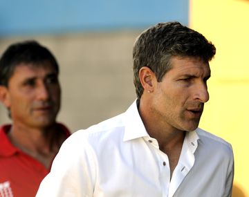 Arsenal ganó en la cancha pero por un error grosero puede perder los puntos