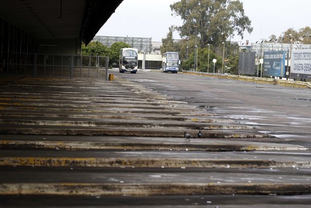 El Gobierno busca destrabar el conflicto de choferes de micro