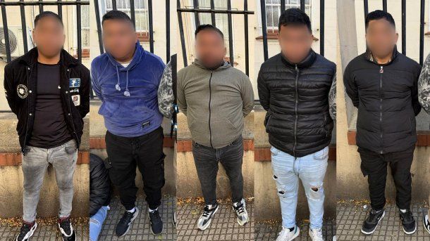 La Policía de la Ciudad detuvo a cinco mecánicos acusados de estafas.