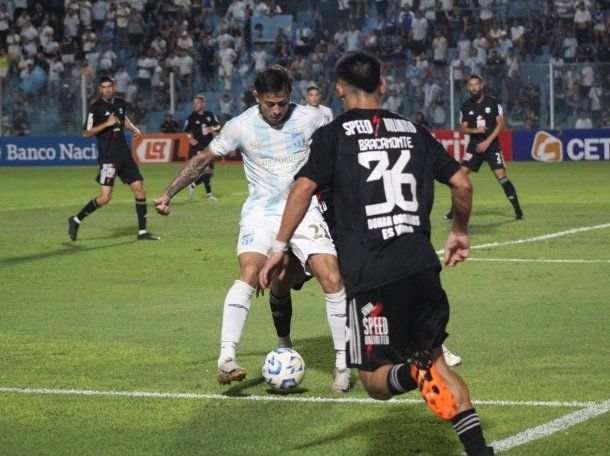 Deportivo Riestra vs. Atlético Tucumán, por el Torneo Clausura 2025: hora, formaciones y TV