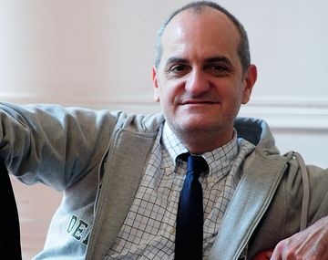 Conmoción en el mundo de la moda: Laurencio Adot tuvo un ACV