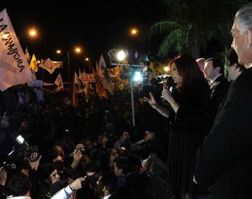Cristina: Ex regiones inviables ahora son el corazón del Mercosur