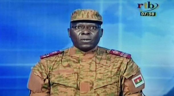 Golpe de Estado en Burkina Faso: el ejército tomó el país y tiene preso al presidente