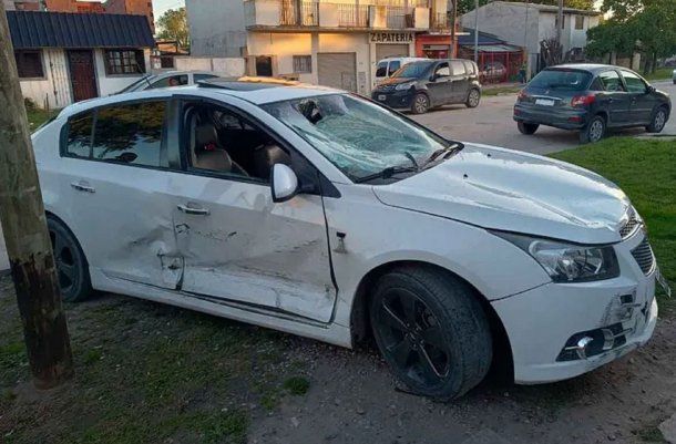 Mar del Plata: atropelló a un ciclista, lo llevó al hospital y chocó a un auto cuando intentó fugarse