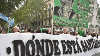 multitudinaria marcha, a dos meses de la desaparicion de santiago maldonado multitudinaria marcha, a dos meses de la desaparicion de santiago maldonado