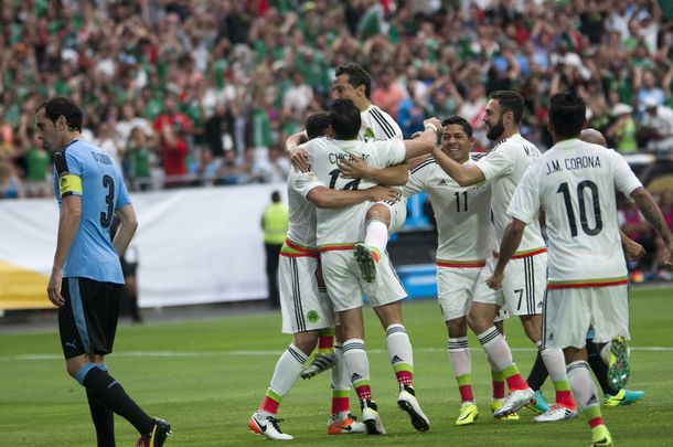 En un partidazo, México le ganó a Uruguay en el debut en la Copa América
