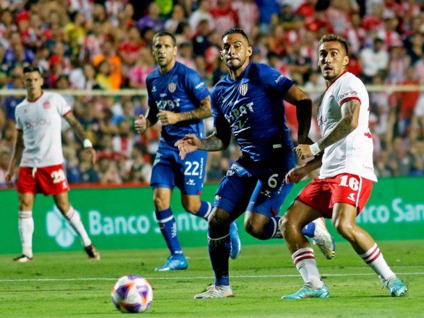 Unión lo dio vuelta y se impuso por 3-1 ante Estudiantes en La Plata